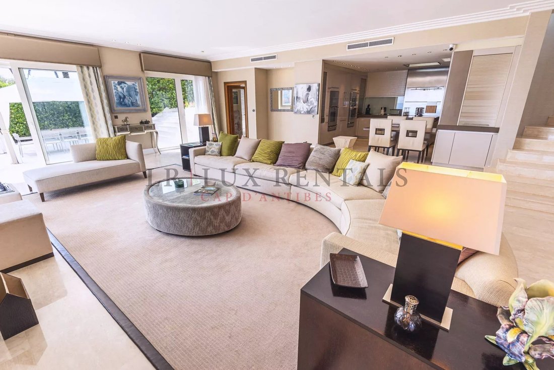 Villa in Antibes, Provence-Alpes-Côte d'Azur, France 5 - 18638600