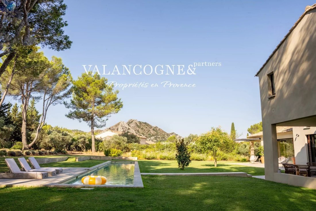 Estate in Eygalières, Provence-Alpes-Côte d'Azur, France 2 - 14724666