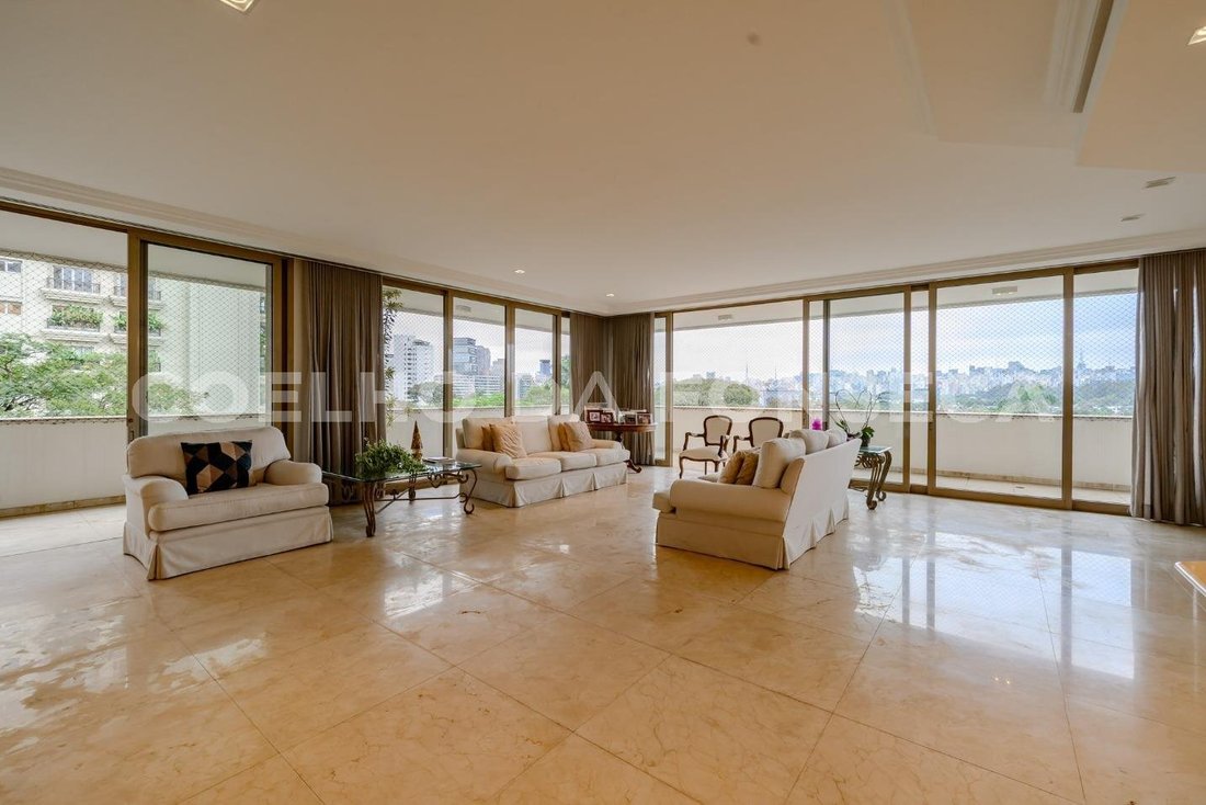 Condo in São Paulo, State of São Paulo, Brazil 1 - 18670354
