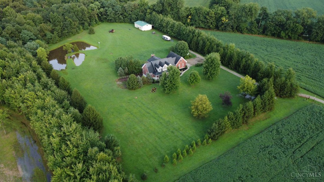 House in Blanchester, Ohio, United States 1 - 18668813