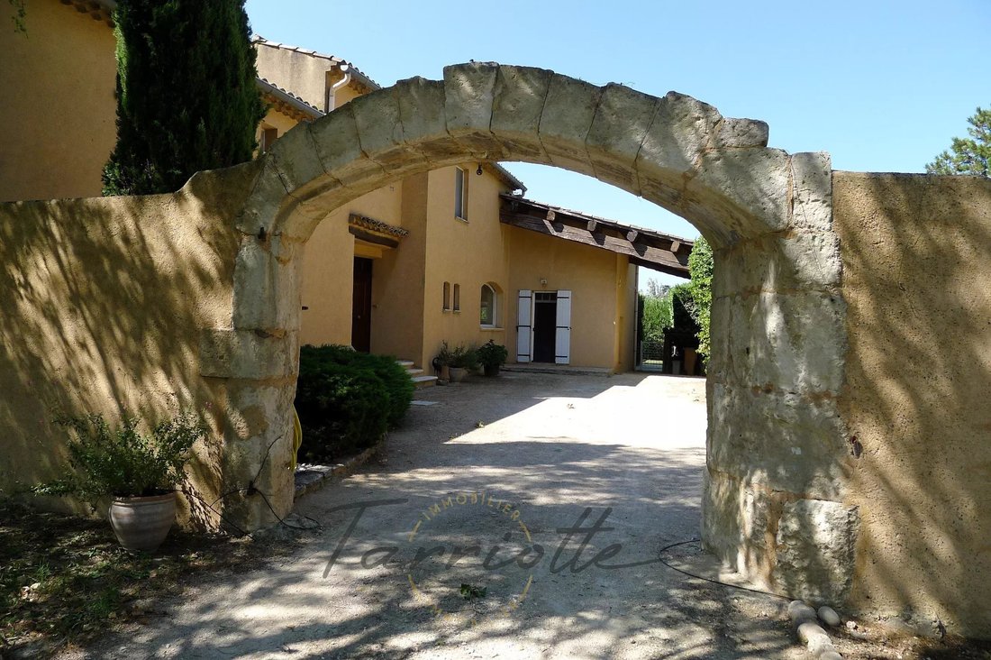 Villa in Pierrelatte, Auvergne-Rhone-Alpen, Frankreich 4 - 18660645