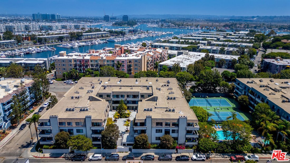 Marina del Rey, California, United States 3 - 18664304