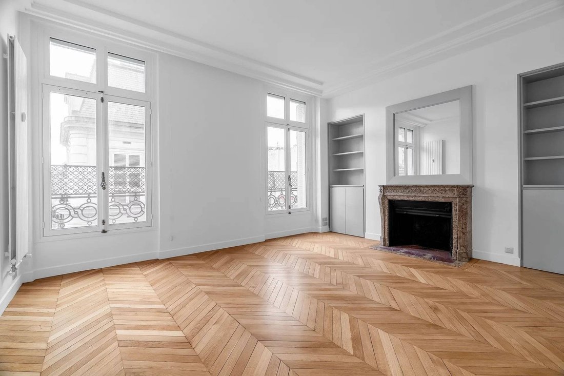 Apartment in Saint Philippe du Roule, Paris 8e Arrondissement, Paris 3 - 17267722