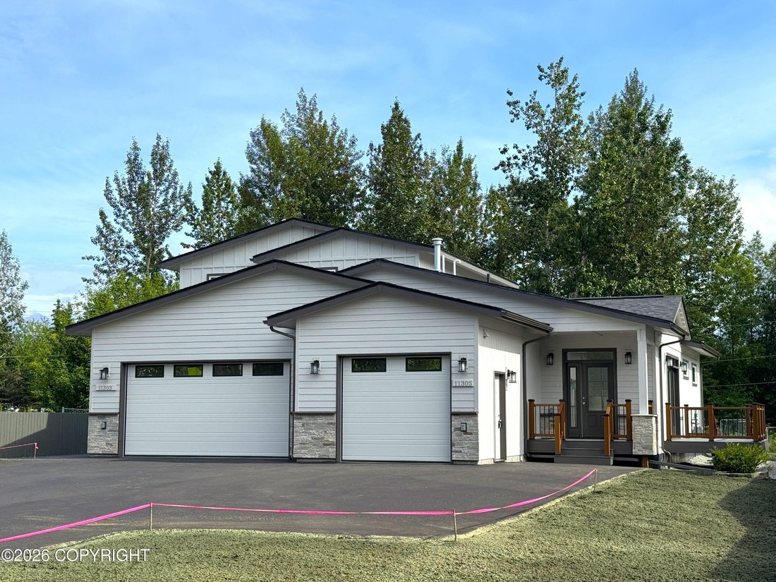 House in Anchorage, Alaska, United States 2 - 18663024