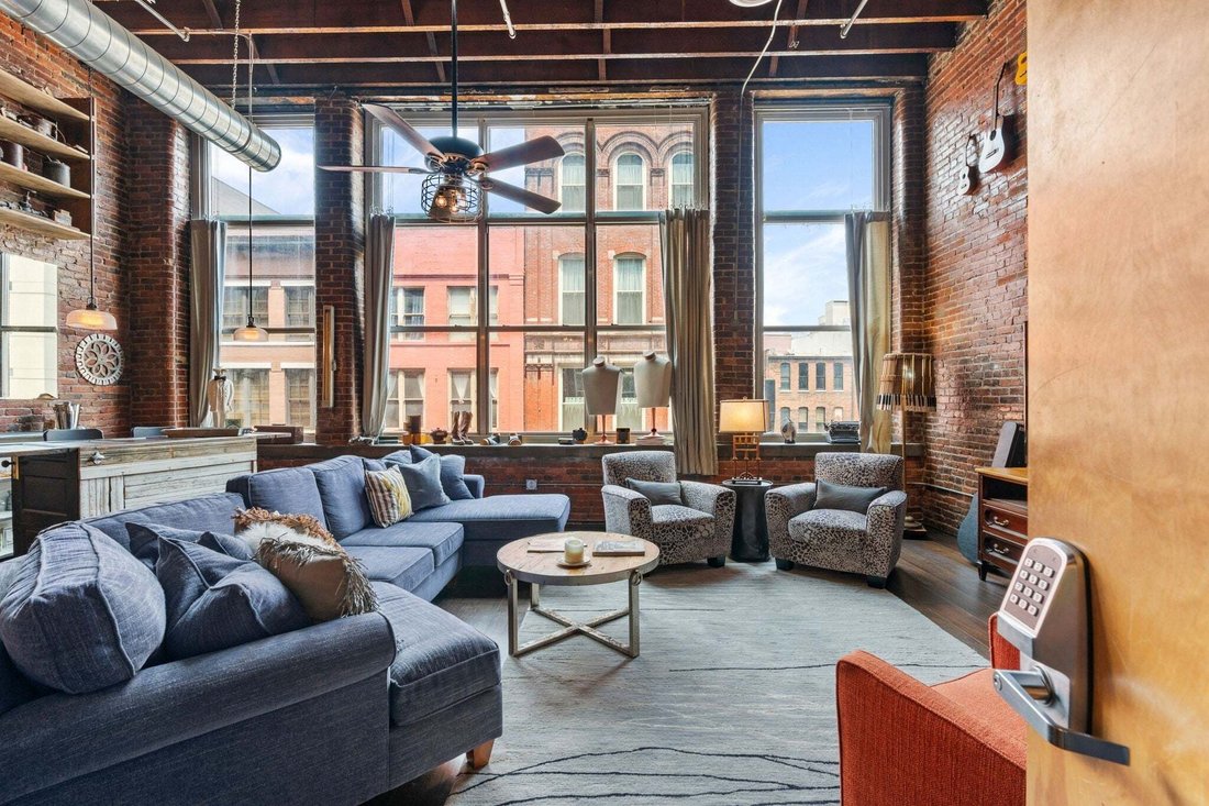 Condo in Nashville, Tennessee, United States 2 - 18665913