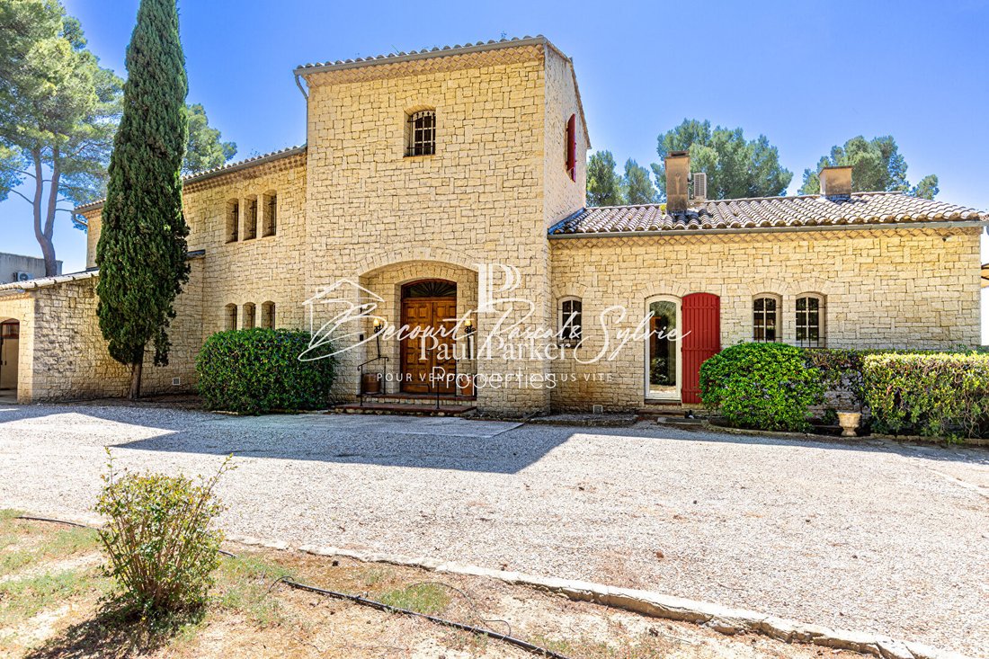 Villa in Beaumes-de-Venise, Provence-Alpes-Côte d'Azur, France 2 - 18661098