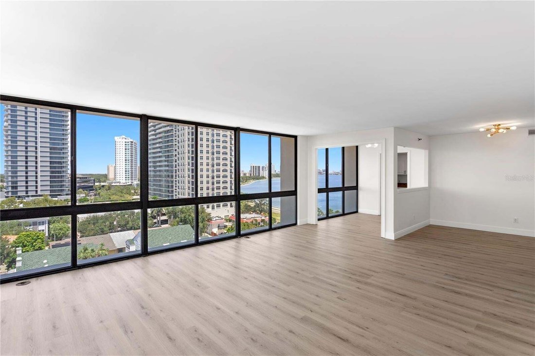 Condo in Tampa, Florida, United States 4 - 18669299
