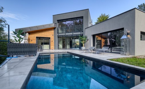 Villa in Chambery, Auvergne-Rhône-Alpes, France 1