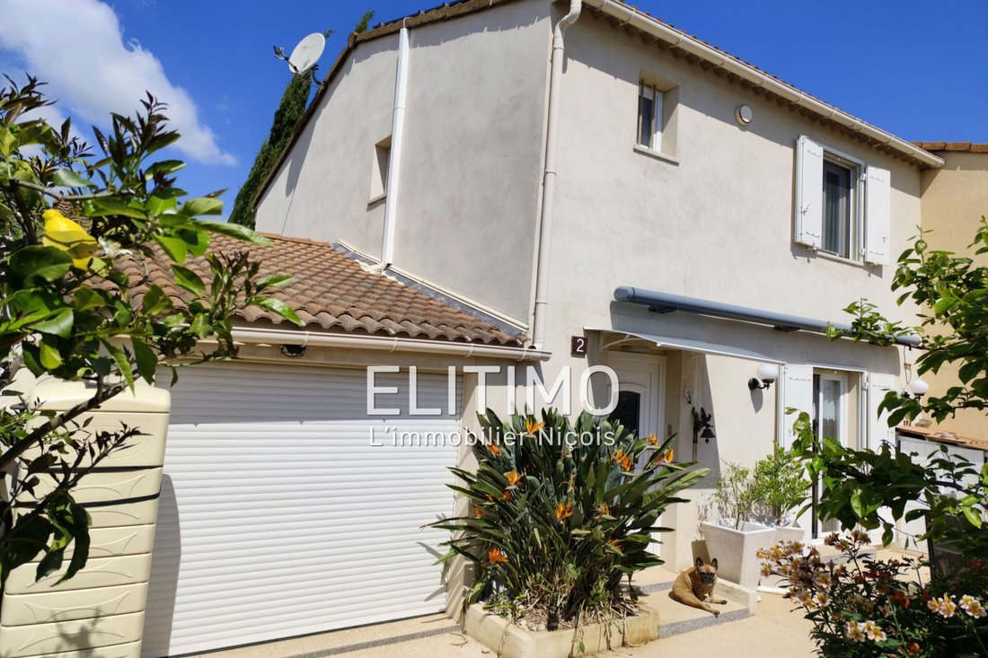 Villa in Carros, Provence-Alpes-Côte d'Azur, France 1 - 18660263