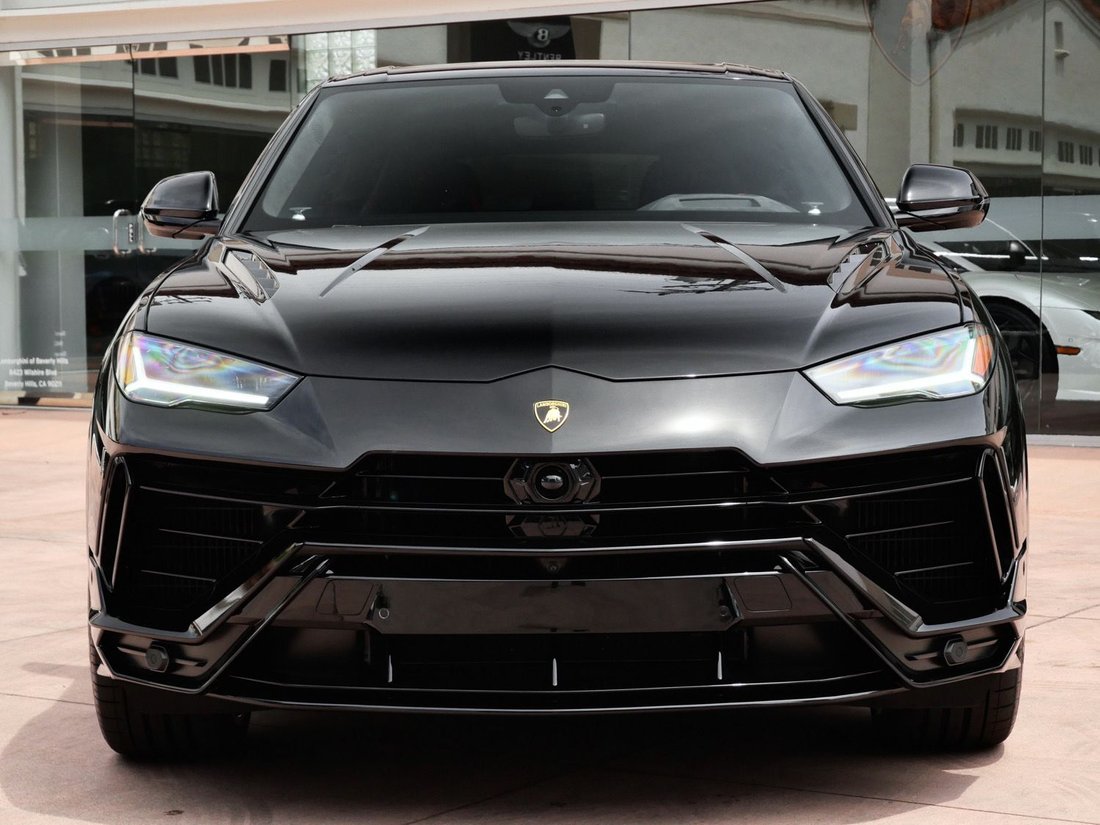 Suv in Beverly Hills, CA, United States 5 - 18546507
