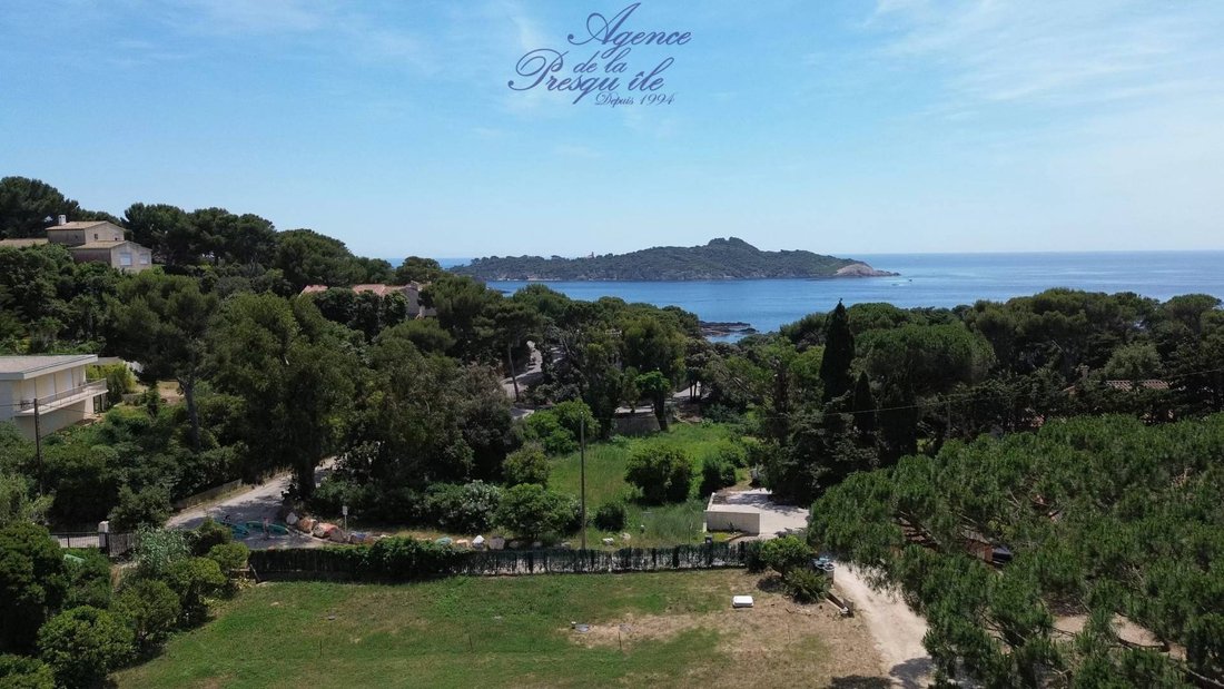 House in Hyeres, Provence-Alpes-Côte d'Azur, France 1 - 18292251