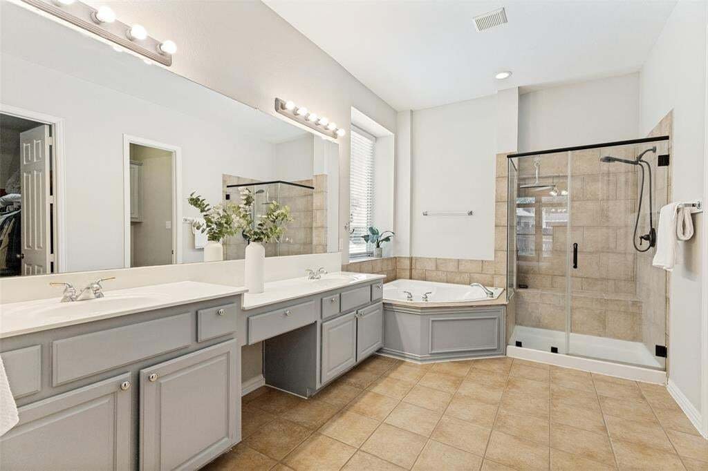 House in Fort Worth, Texas, United States 5 - 18664079
