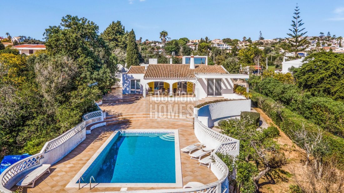 Villa in Praia da Luz, Algarve, Portugal 1 - 14717517
