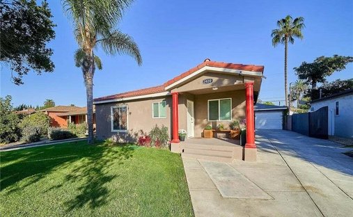 House in Signal Hill, California, United States 1