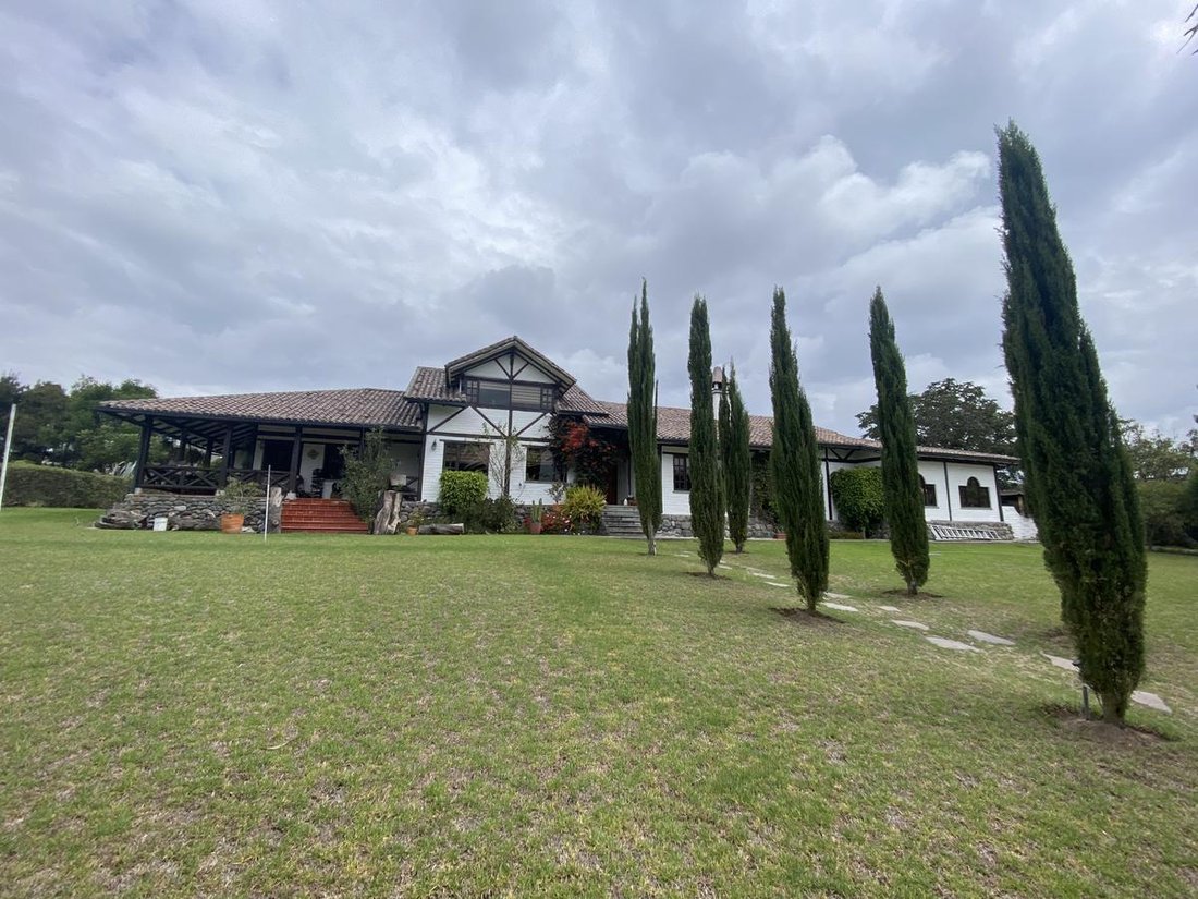 Land in Quito, Pichincha, Ecuador 2 - 18660811