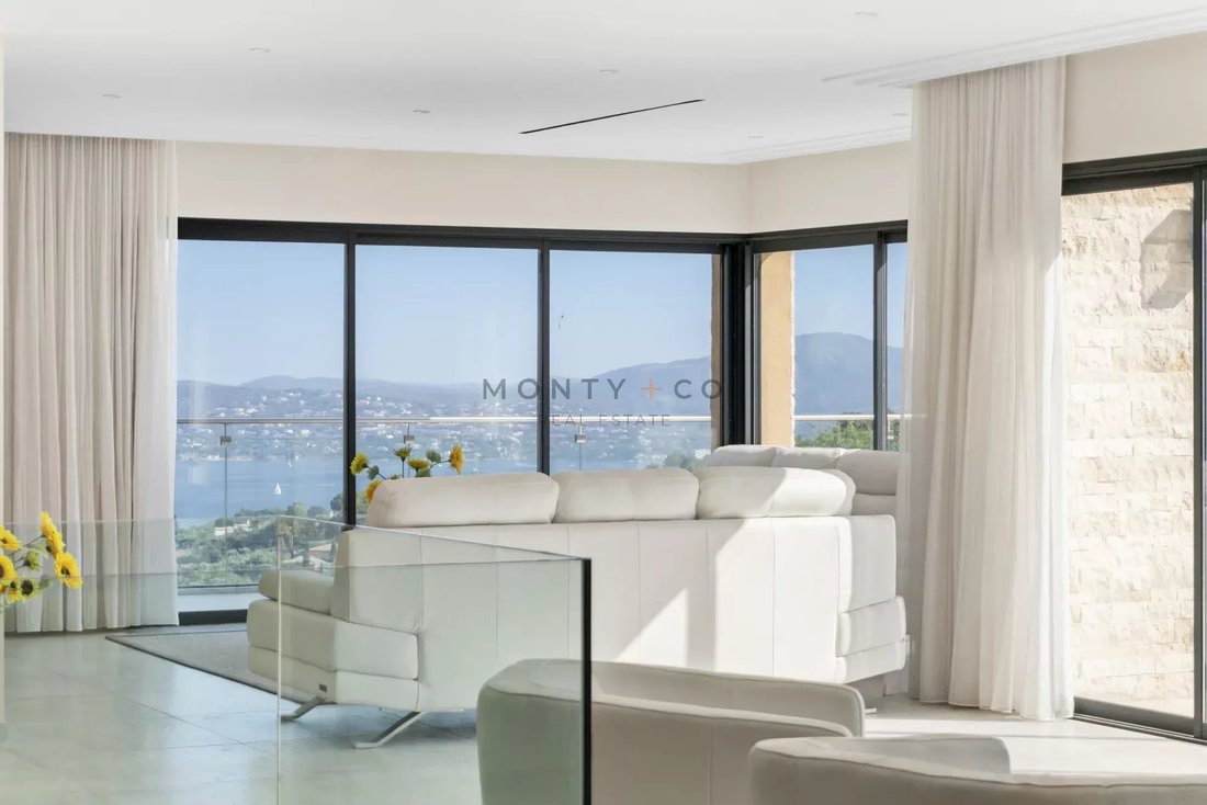 Villa in Grimaud, Provence-Alpes-Côte d'Azur, Frankreich 5 - 15913916