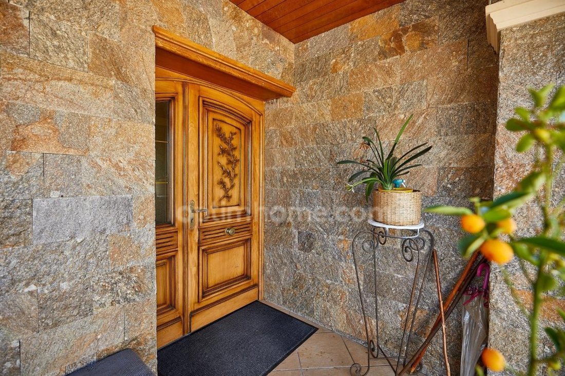 Villa in Bouzigues, Occitania, France 3 - 16745611