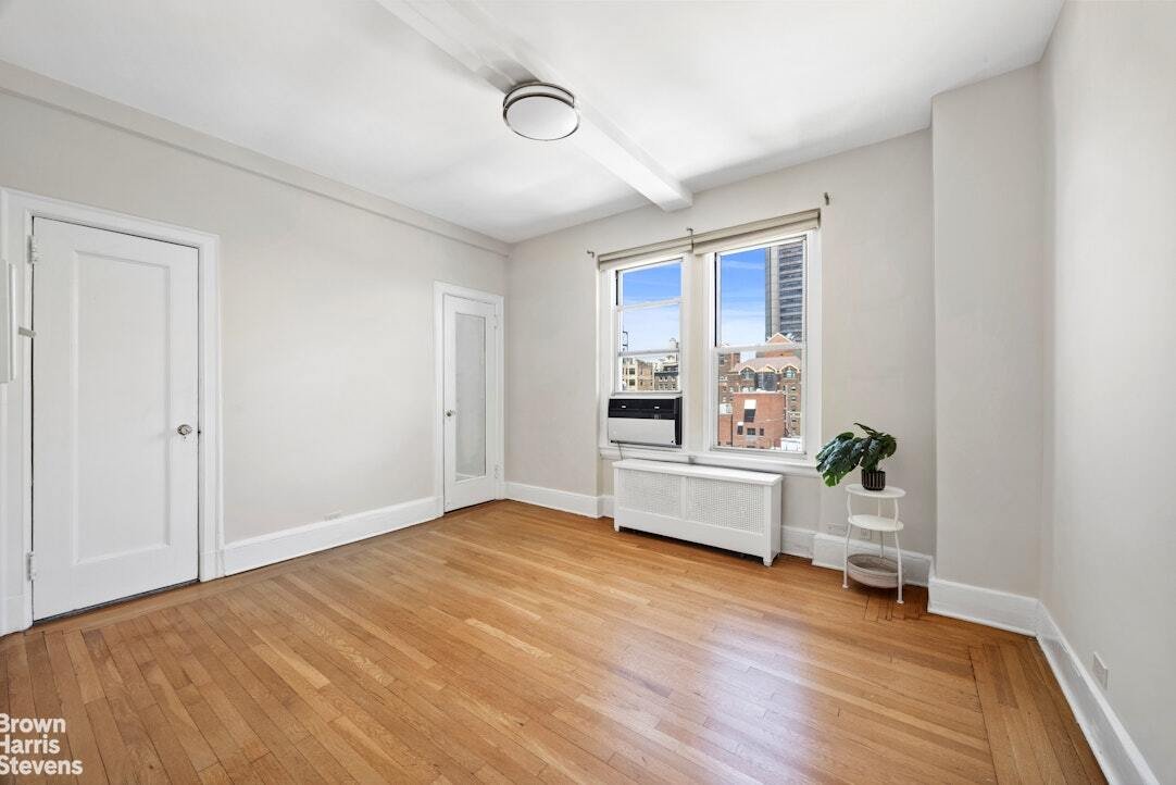 Co Op in New York, New York, United States 5 - 18072415