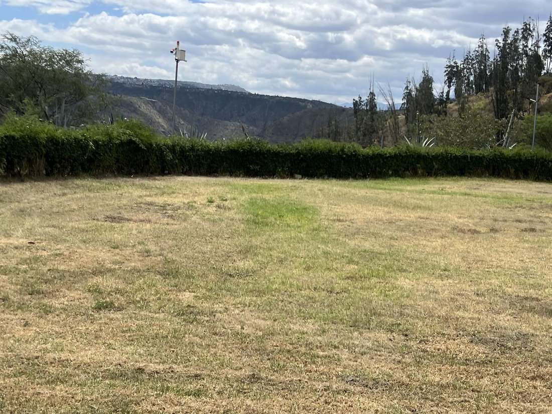 Land in Quito, Pichincha, Ecuador 2 - 18661711