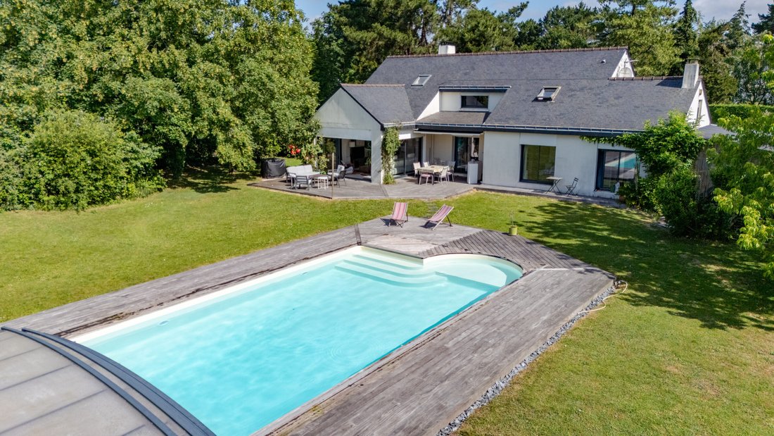 House in La Chapelle-sur-Erdre, Pays de la Loire, France 1 - 18666308