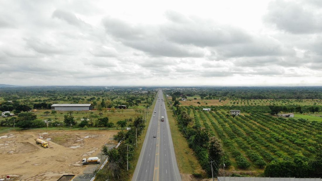Land in Isidro Ayora, Guayas, Ecuador 2 - 18659951