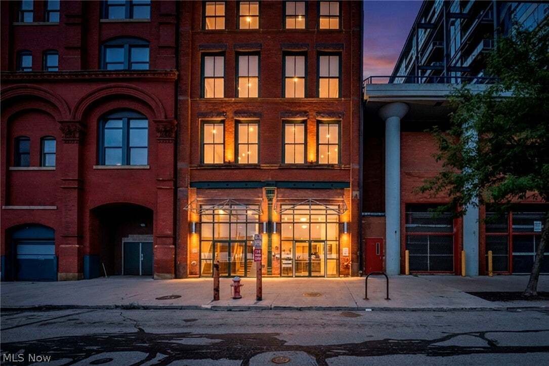 Condo in Cleveland, Ohio, United States 1 - 18662070