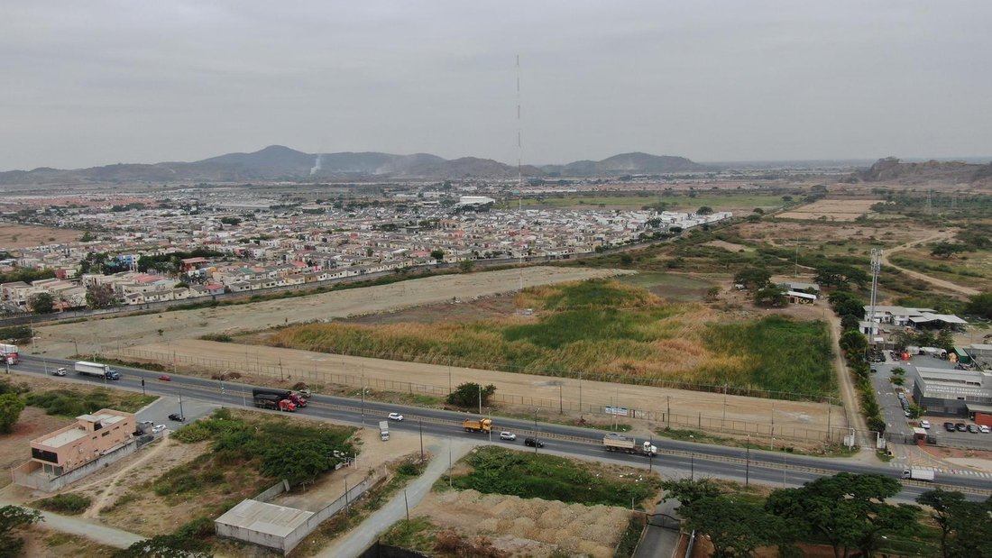Land in Samborondón, Guayas, Ecuador 3 - 18660177