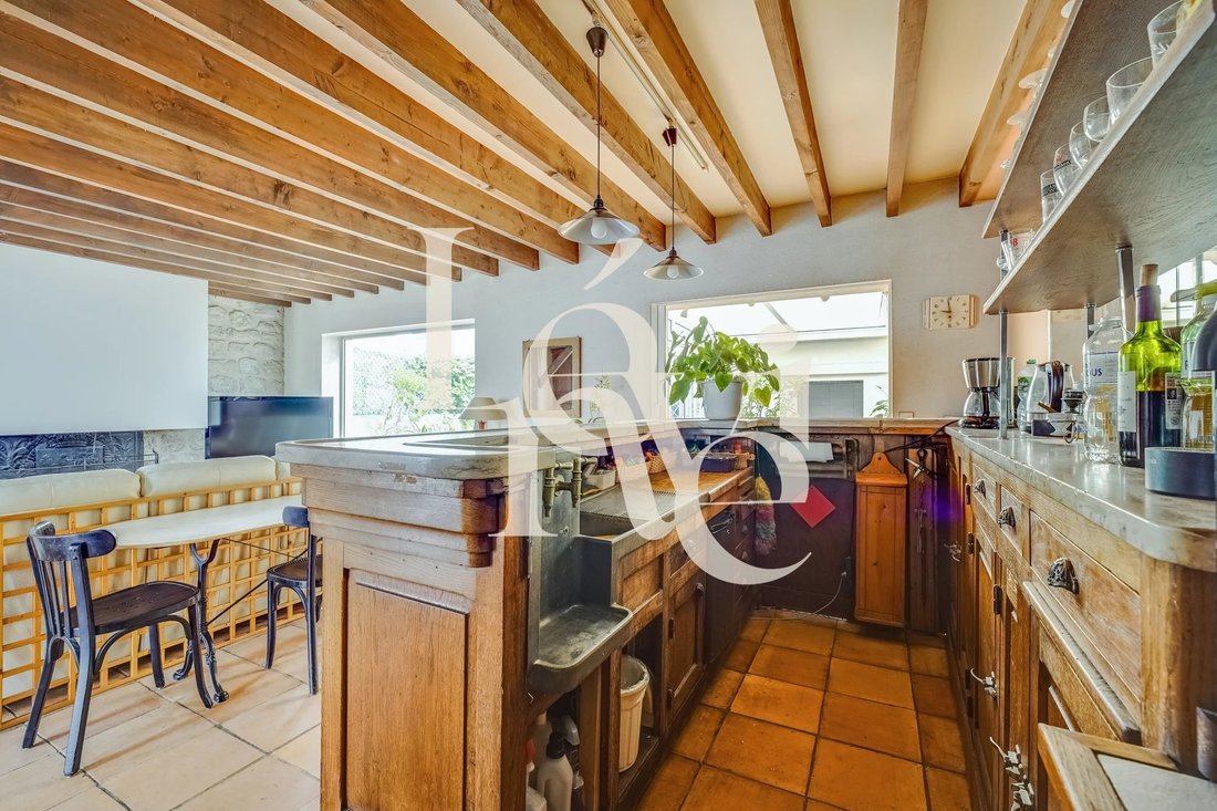 House in Les Lilas, Ile-de-France, France 5 - 18659591