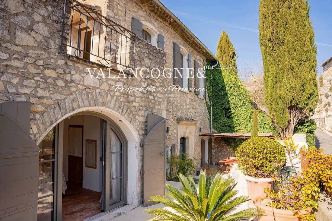 House in Eygalières, Provence-Alpes-Côte d'Azur, France 2 - 18517224