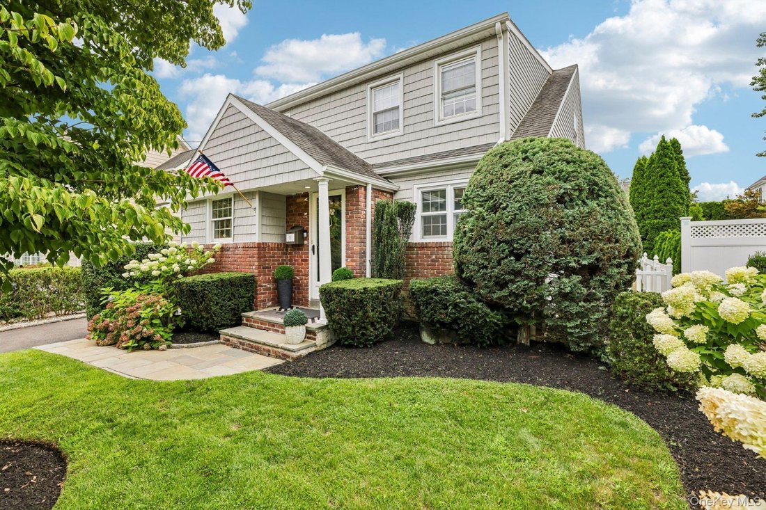 House in Port Washington, New York, United States 3 - 18670184
