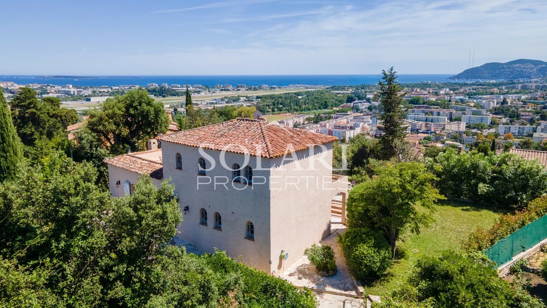 Villa in Le Grand Duc-Minelle, Mandelieu-la-Napoule, France 1 - 17128239