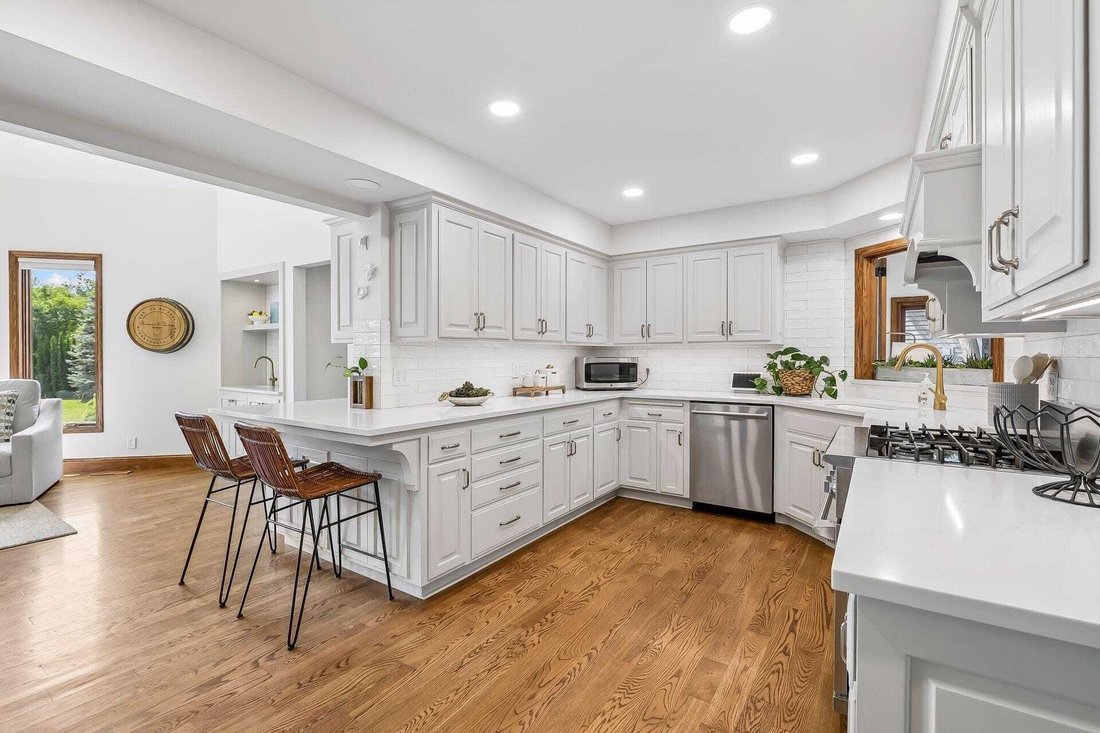 House in Edina, Minnesota, United States 5 - 18670386