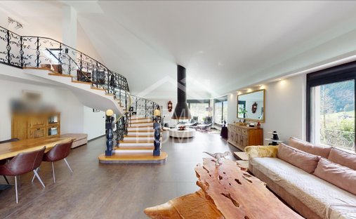 House in Erstfeld, Uri, Switzerland 1