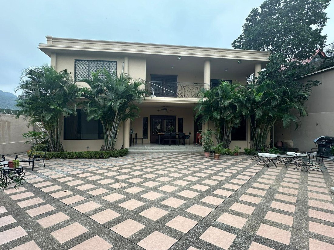 House in Guayaquil, Guayas, Ecuador 2 - 18661324