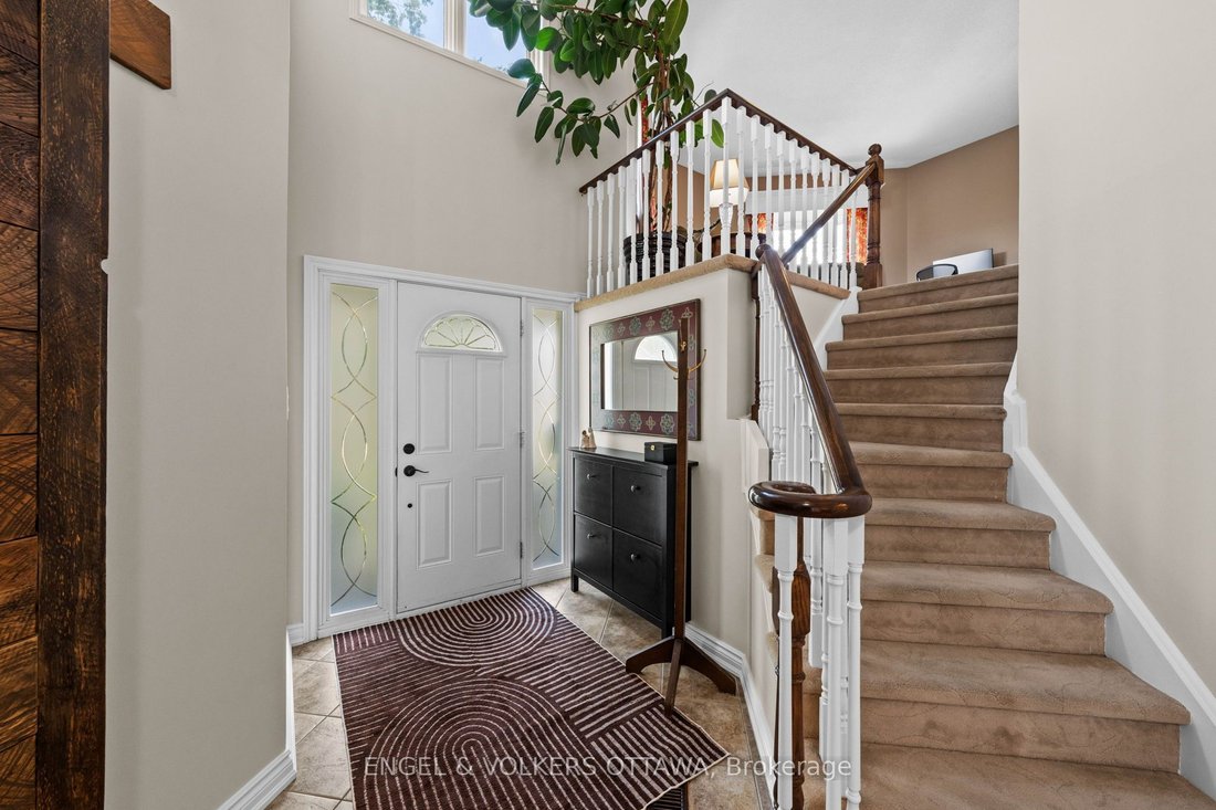 House in Ottawa, Ontario, Canada 5 - 18664378