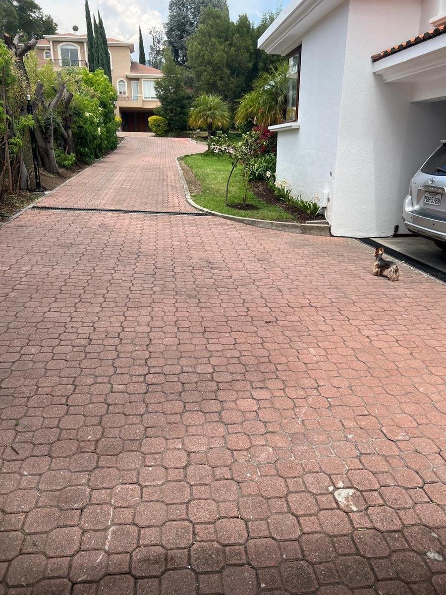 House in Quito, Pichincha, Ecuador 5 - 18661698