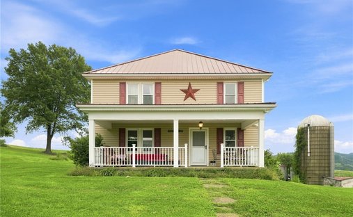Farm Ranch in Taylorstown, Pennsylvania, United States 1