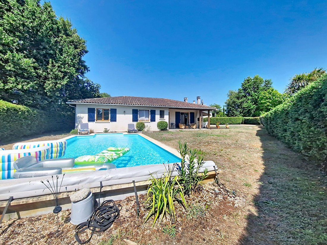 House in Sanguinet, Nouvelle-Aquitaine, France 1 - 18659595