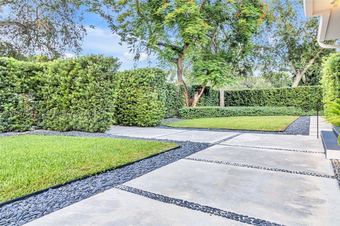 House in Miami, Florida, United States 3 - 18666910