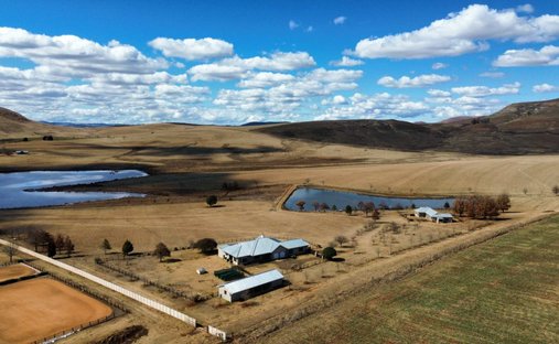 Farm Ranch in Nottingham Road, KwaZulu-Natal, South Africa 1