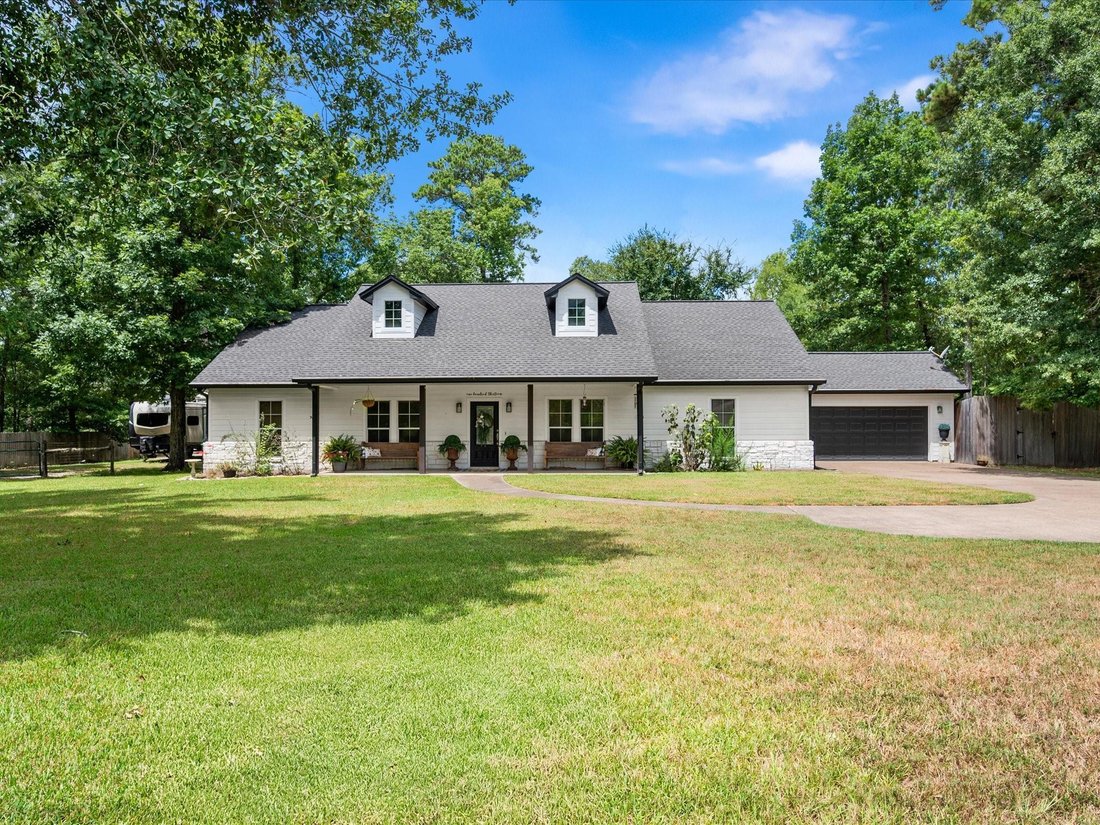 House in Huntsville, Texas, United States 3 - 18669430