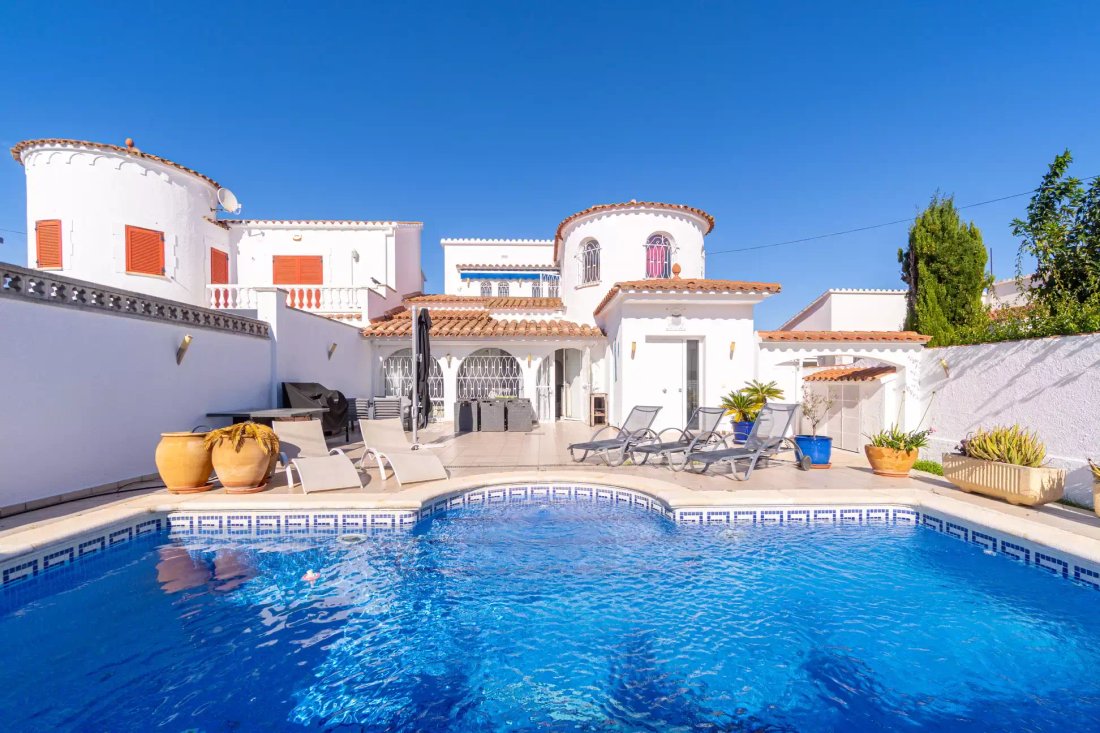 House in Empuriabrava, Catalonia, Spain 4 - 18667812