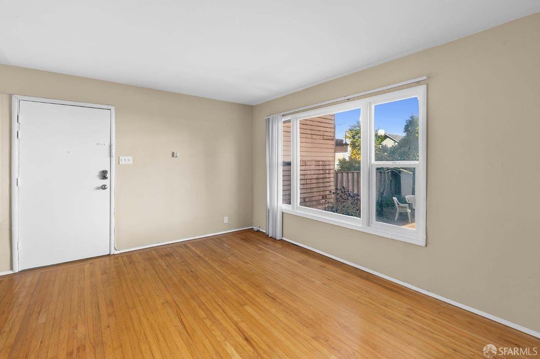 San Francisco, California, United States 3 - 18662686