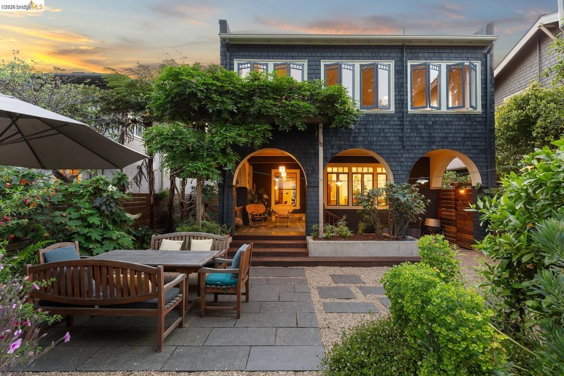 House in Oakland, California, United States 1 - 18662237