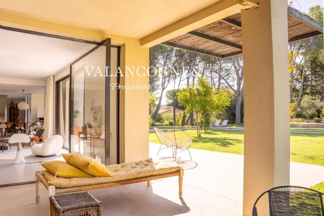 Estate in Eygalières, Provence-Alpes-Côte d'Azur, France 3 - 14724666