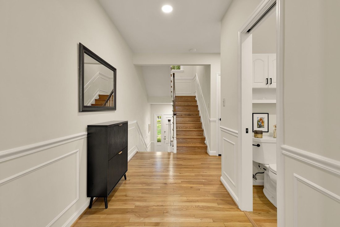 Townhouse in Chevy Chase, Maryland, United States 4 - 18666433