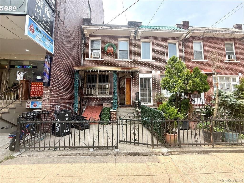House in New York, New York, United States 2 - 18662039