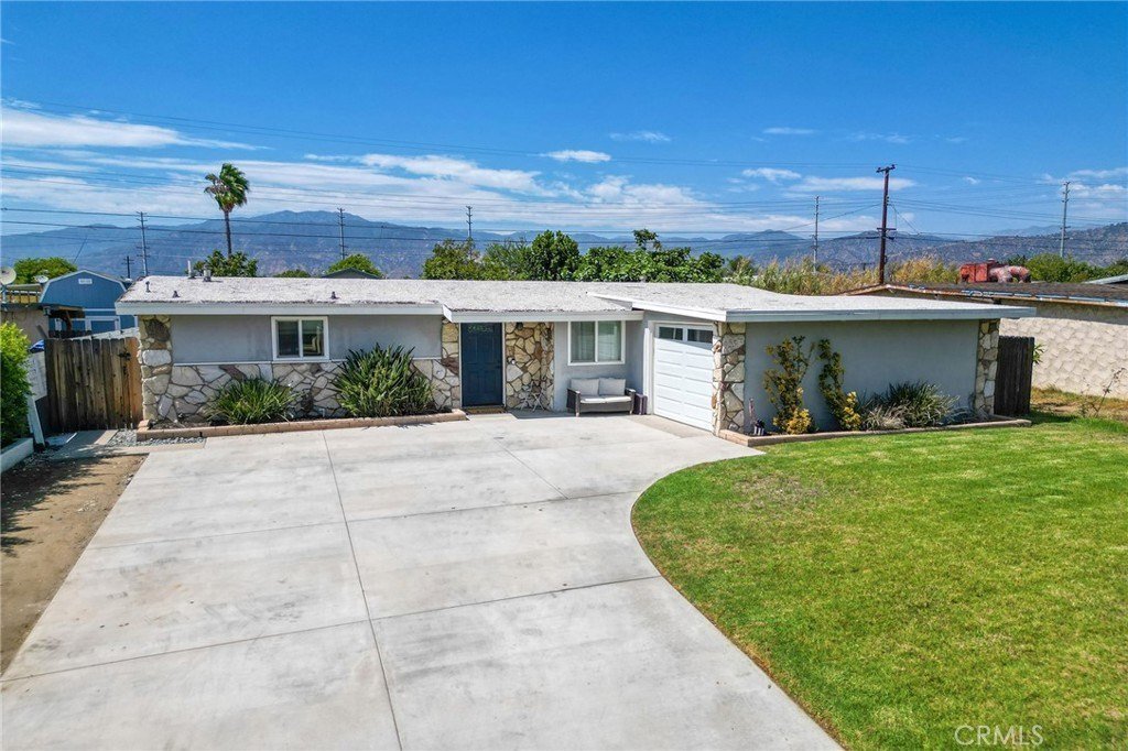 House in Azusa, California, United States 1 - 18661307
