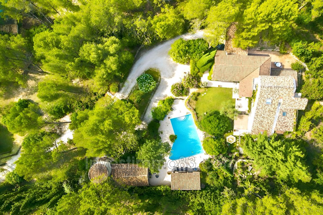 Villa a Chateauneuf-le-Rouge, Provenza-Alpi-Costa Azzurra, Francia 2 - 18668228