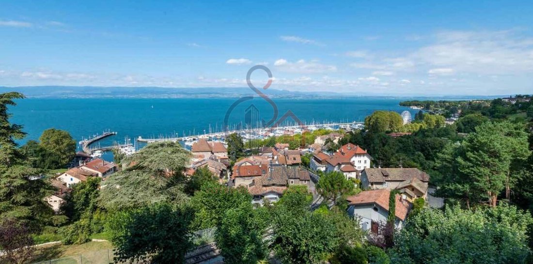 Apartment in Cités, Thonon-les-Bains, France 1 - 18665467